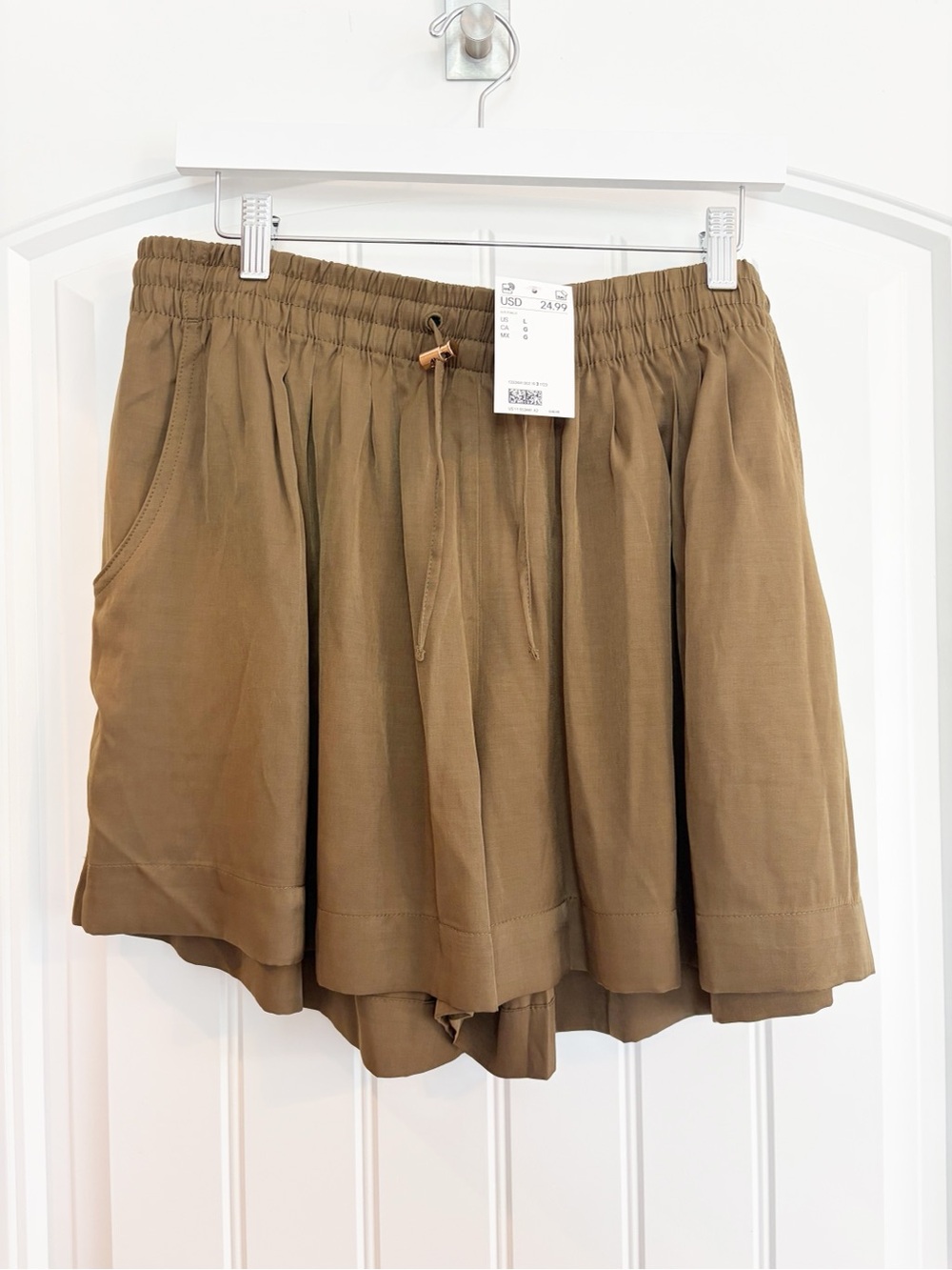H&M Olive Drawstring Skort